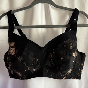 Edgy Black Skull Print Women's Bra